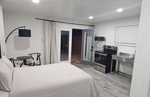 Encanto Apartment | Cozy studio with WiFi and AC in serene Phoenix
