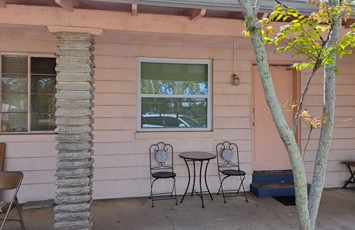 Gulfport Apartment | Cozy Studio with Wifi and AC in Gulfport Florida
