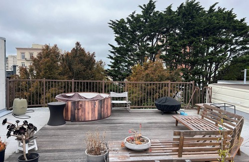 Pacific Heights Apartment | Cozy & Stylish Apt, in Pac Heights