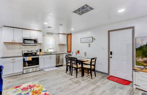Campbelltown House | Cozy stylish home near Hershey park and so many
