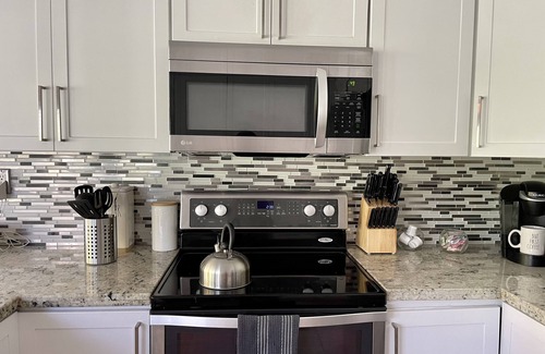 Ludlam House | Cozy Suburban Home with huge backyard and pool! Welcome!