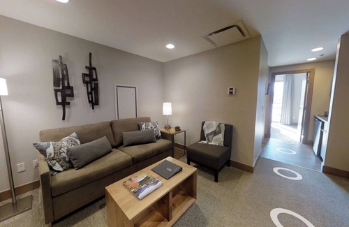 Boulder Ridge Apartment | Cozy suite at Grand Colorado on Peak 8 with king bed, sofa-bed, TV, and kitchen.
