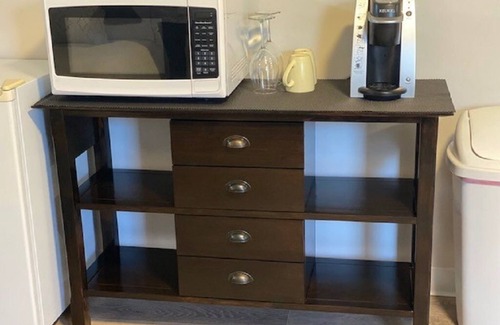 Okanagan-Similkameen Apartment | Cozy Suite close to all amenities!