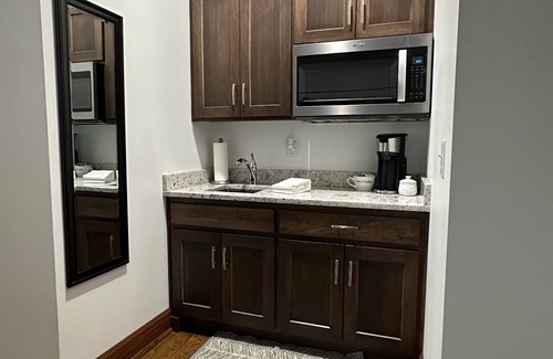 Salina Apartment | Cozy Suite inside Historic Marymount College