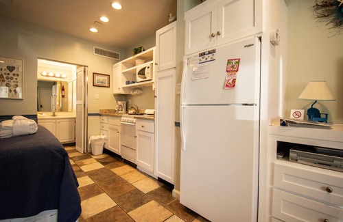 Saint Helena Island Resort | Cozy Suite just Steps from Beach Club, Sandbar, Tennis, & Beaches