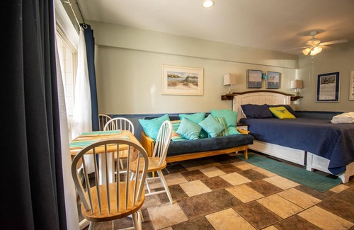Saint Helena Island Resort | Cozy Suite just Steps from Beach Club, Sandbar, Tennis, & Beaches