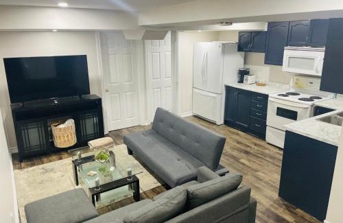 Bramalea Apartment | Cozy Suite near Bramalea City Centre, Brampton