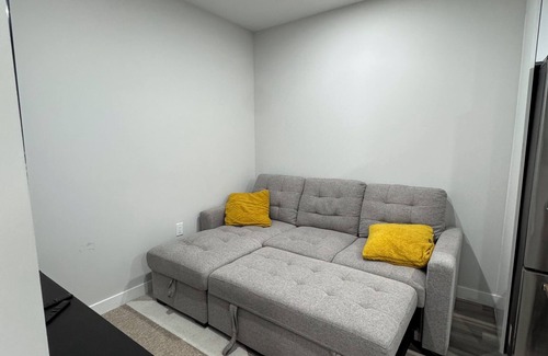 Southwest Calgary Apartment | Cozy Suite - Perfect Getaway For Couples & Solo Travelers
