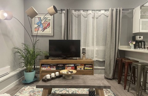 Kamloops Apartment | Cozy suite with spectacular views, hot tub, pool and sauna!