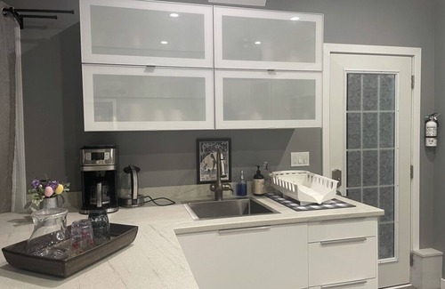 Kamloops Apartment | Cozy suite with spectacular views, hot tub, pool and sauna!