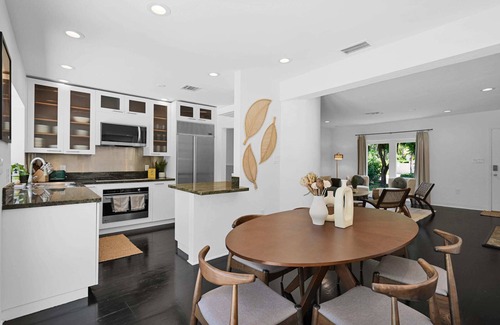 Southwest Coconut Grove House | Cozy Summer Estate, Prime Location, Pool, Private