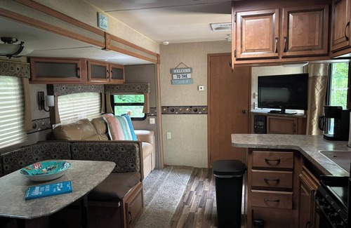 Lochmere RV Rental | Cozy Summer rental in a gated community campground on Lake Winnisquam