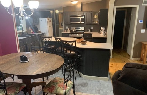 Hoosick Falls House | Cozy Summer retreat with great Pet 🦮 Yard and upgrades! Close to hiking areas!