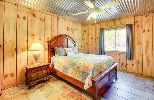 Summerville Cabin | Cozy Summerville Cabin: Private Hot Tub, Fire Pit!
