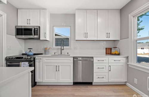 Sumner House | Cozy Sumner Home: Near Shops/Dining & Freeway Access, fully fenced, pet friendly