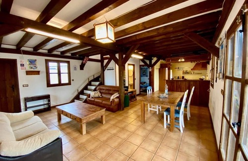 Tarifa House | Cozy surf house with BBQ area, outside Tarifa - 600m to the beach