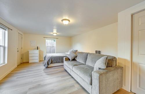 South Tacoma Apartment | Cozy Tacoma Getaway with Grill and Hot Tub!