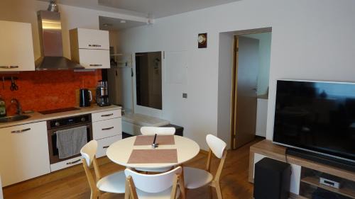 Pelgulinn Apartment | Cozy Telliskivi apartment near city centre