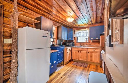 Byrdstown Apartment | Cozy Tennessee Cabin Rental - 1 Mi to Lake
