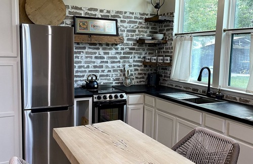 Bogalusa House | COZY Tiny Barn House