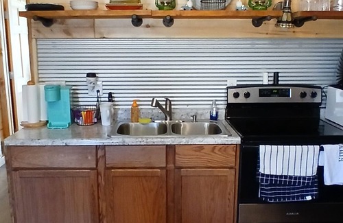 Owenton Cabin | Cozy tiny cabin, close to local activities. Pet friendly. Suited 2 adults.