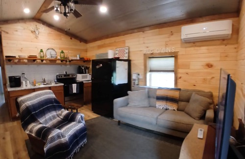 Owenton Cabin | Cozy tiny cabin, close to local activities. Pet friendly. Suited 2 adults.