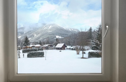 Dollach Apartment | Cozy Tiny Duplex Apartment, Lake 150m, 5 min to the Ski Lift, up to 4 pers