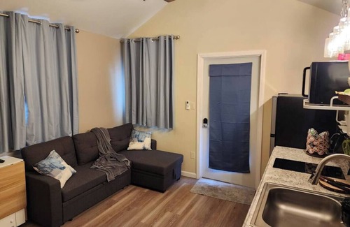 Julian House | Cozy Tiny House Retreat - 4 Minutes from Village
