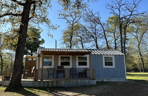 Centerville Cabin | Cozy Tiny House: Your perfect ranch getaway!