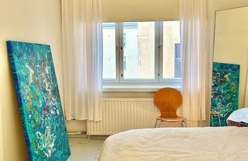 Kamppi Apartment | Cozy Top-Floor Apartment in Trendy Punavuori