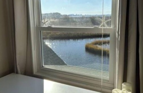 Selbyville House | Cozy Town Home in Mallard Lakes Fenwick Island minutes from Ocean City!