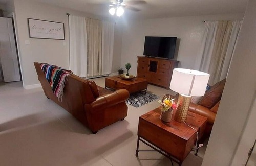 Amistad National Recreational Area House | Cozy Townhome in Del Rio