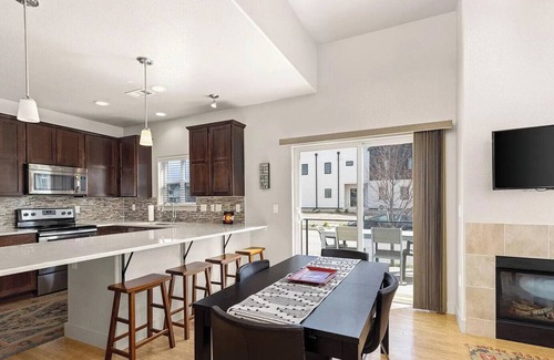 Old Town North House | Cozy townhome in old town north dogs, Bikes.