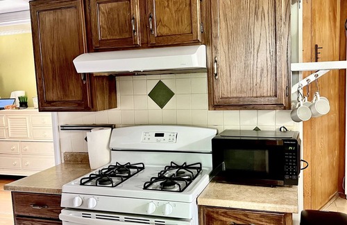 Northeast Dallas House | Cozy Townhome minutes from Dallas
