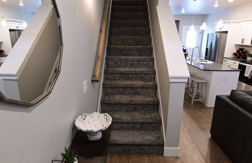 Billings House | Cozy townhome