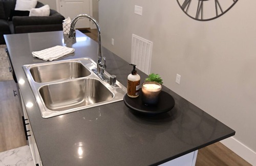 Billings House | Cozy townhome