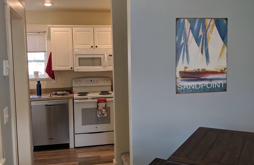 Sandpoint House | Cozy townhouse 6 blocks from downtown Sandpoint. Quiet, friendly neighborhood.