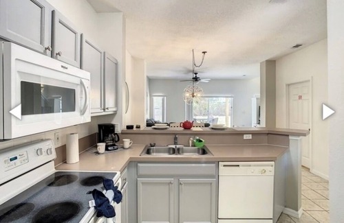 Seasons House | Cozy townhouse close to all attractions