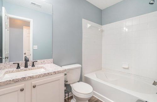 Conyers Apartment | Cozy townhouse in Conyers