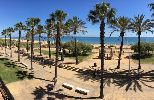 Islantilla House | Cozy Townhouse in Islantilla: Enjoy the Beach, Golf and Adventures