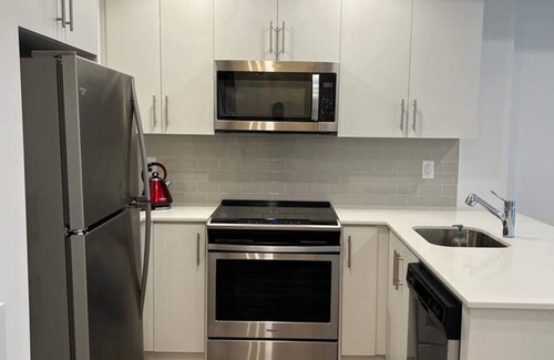 Erin Mills House | Cozy townhouse in the heart of Mississauga.