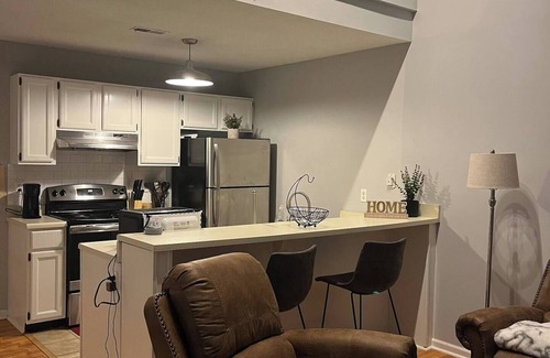 Croasdaile Farm Master House | Cozy Townhouse near Downtown