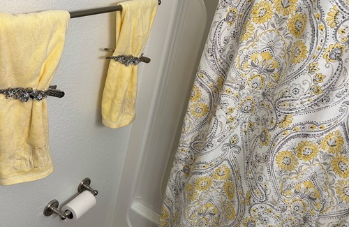 Kirkman South Apartment | Cozy trendy Condo/Apartment near universal studios 18 min from Disney