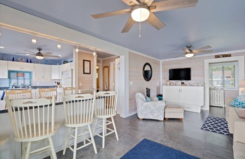 Carsonville House | Cozy Trio Cottages! Gorgeous Sandy Beach w 3 Homes
