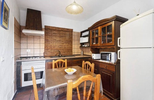 Mocanal Apartment | Cozy two-bedroom apartment with BBQ