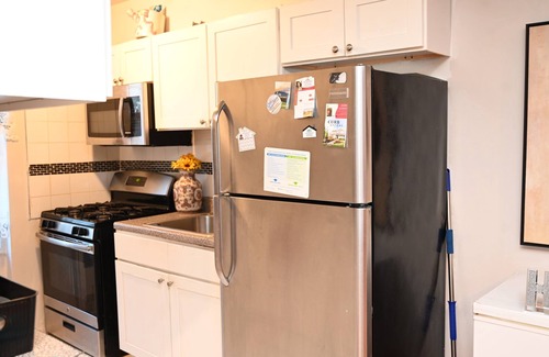 Brooklyn Apartment | Cozy two bedroom apartment close to JFK