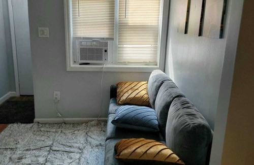 Canarsie Apartment | Cozy two bedroom apartment in Brooklyn, New York.