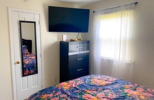 Trenton Apartment | Cozy Two Bedroom Apartment in the City Center