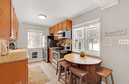 Warrior's Mark West Condo | Cozy two bedroom Breckenridge, steps away from Bus stop to mountain and downtown