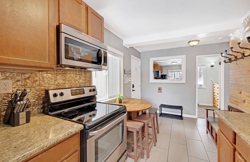 Warrior's Mark West Condo | Cozy two bedroom Breckenridge, steps away from Bus stop to mountain and downtown